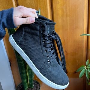 FeelGrounds Highrise Knit Womens Shoe